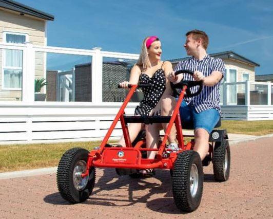 Carnaby Holiday Caravan, West Sands, Selsey Bagian luar foto